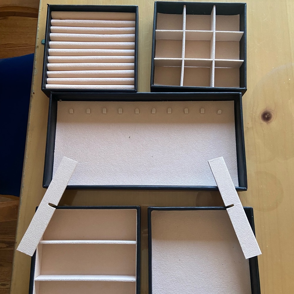 Jewelry storage